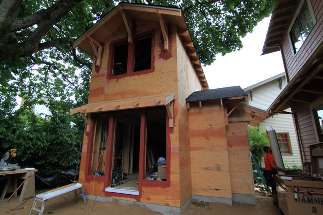 Portland Accessory Dwelling Unit, project to receive Platinum certification from Earth Advantage Institute.