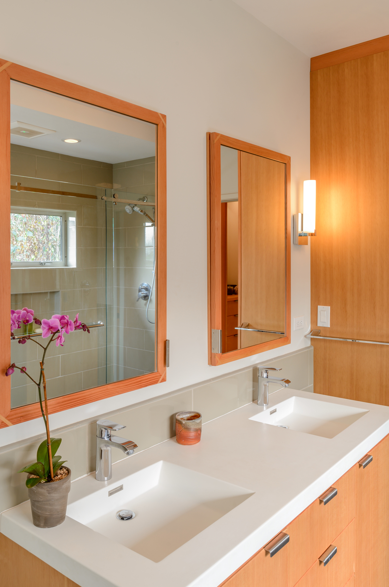 Seattle Home Remodel Features New Sinks