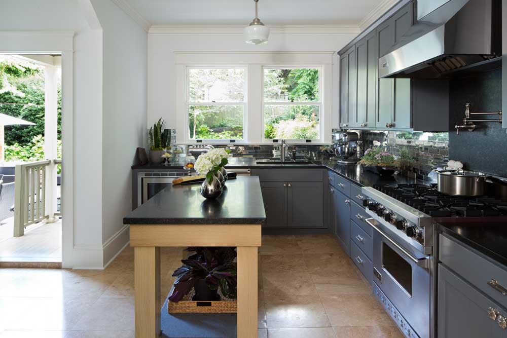 kitchens with island stoves