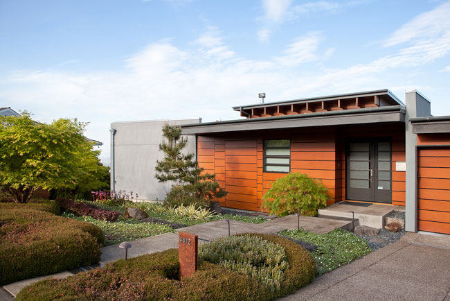 Exterior of modern remodel by Portland/Seattle builder Hammer & Hand