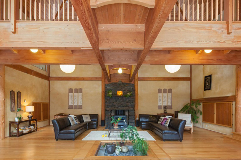 Example of Stunning Woodwork in Home