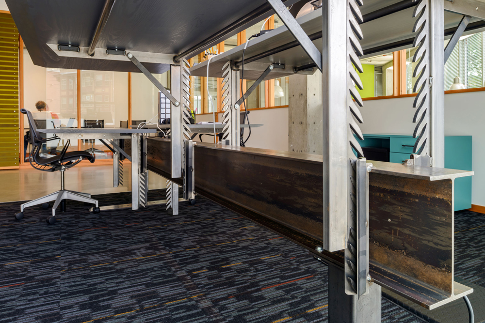 Hammer & Hand Office Desks