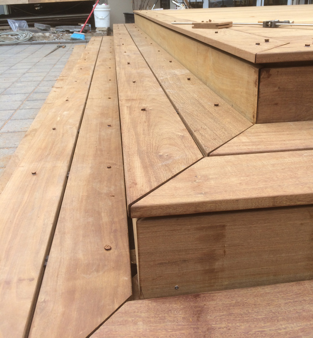 Deck Corner with Ipe Decking | Hammer & Hand