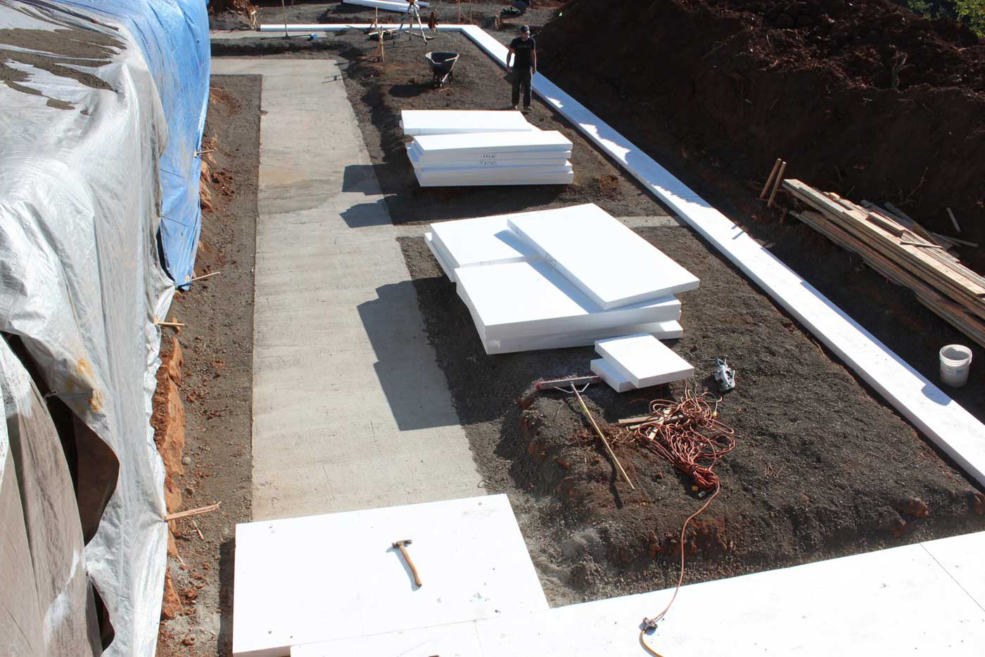 Flowable fill and EPS foundation insulation at Pumpkin Ridge Passive House