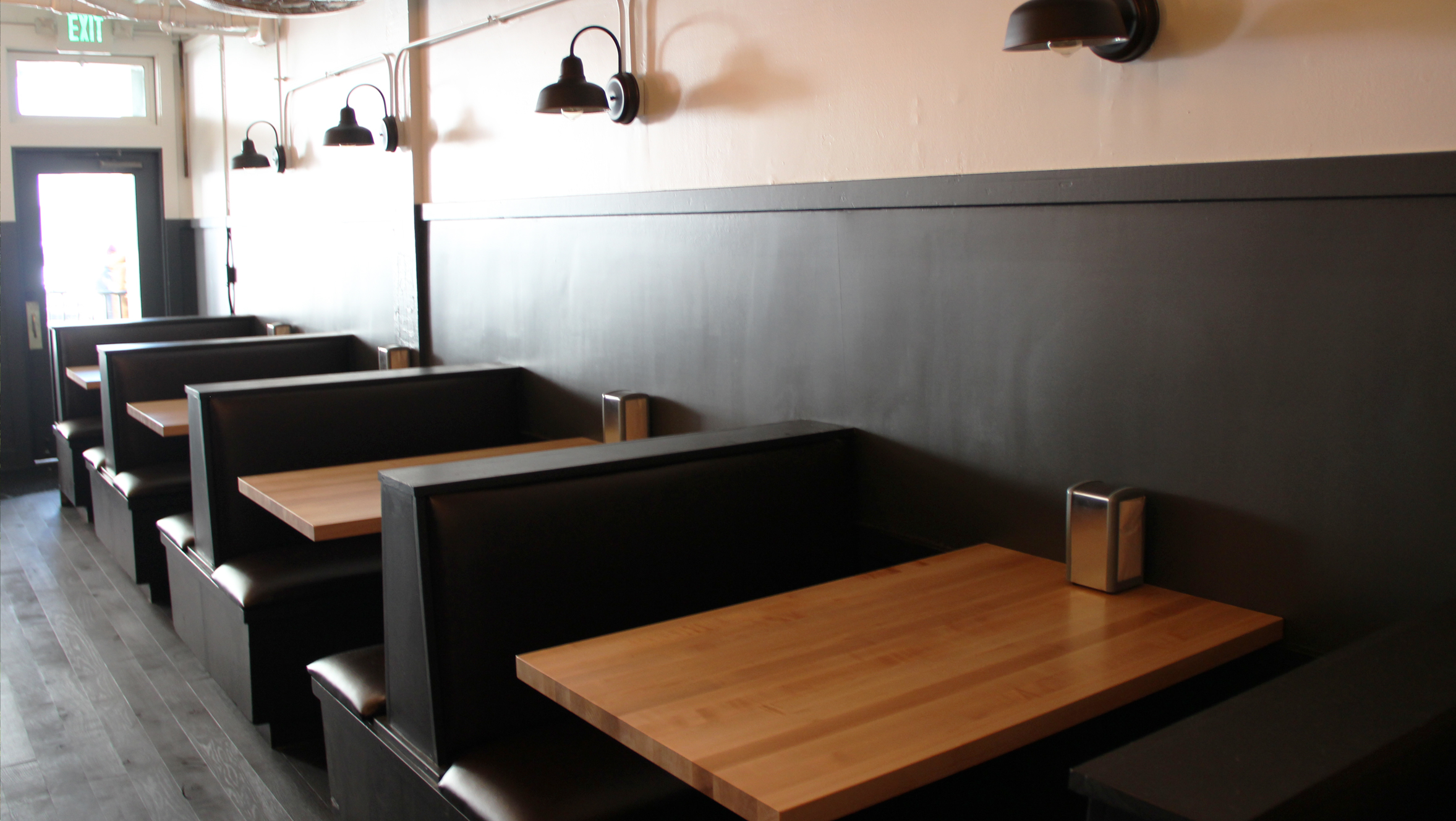 Seattle Restaurant TI Cycene | Hammer and Hand