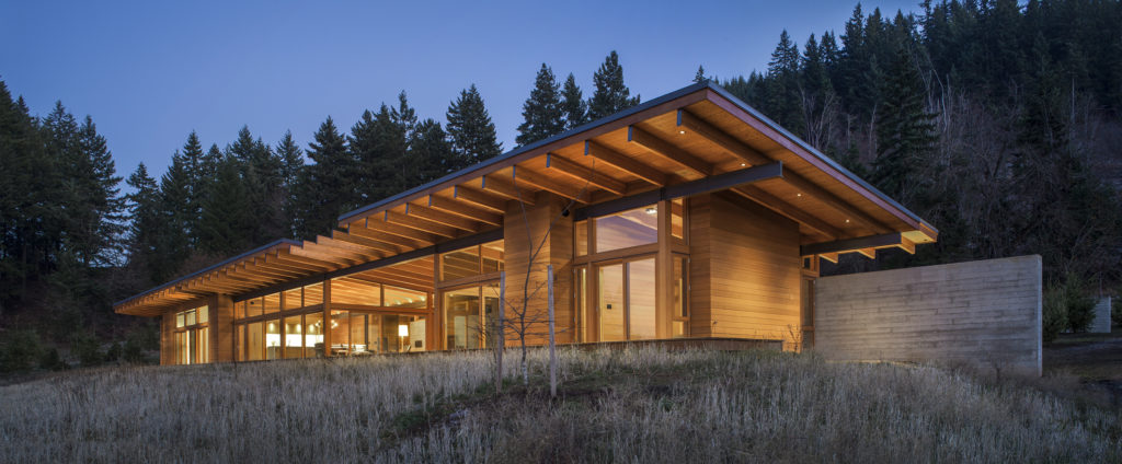 Hood River Modern | New Home Built by Portland General Contractor